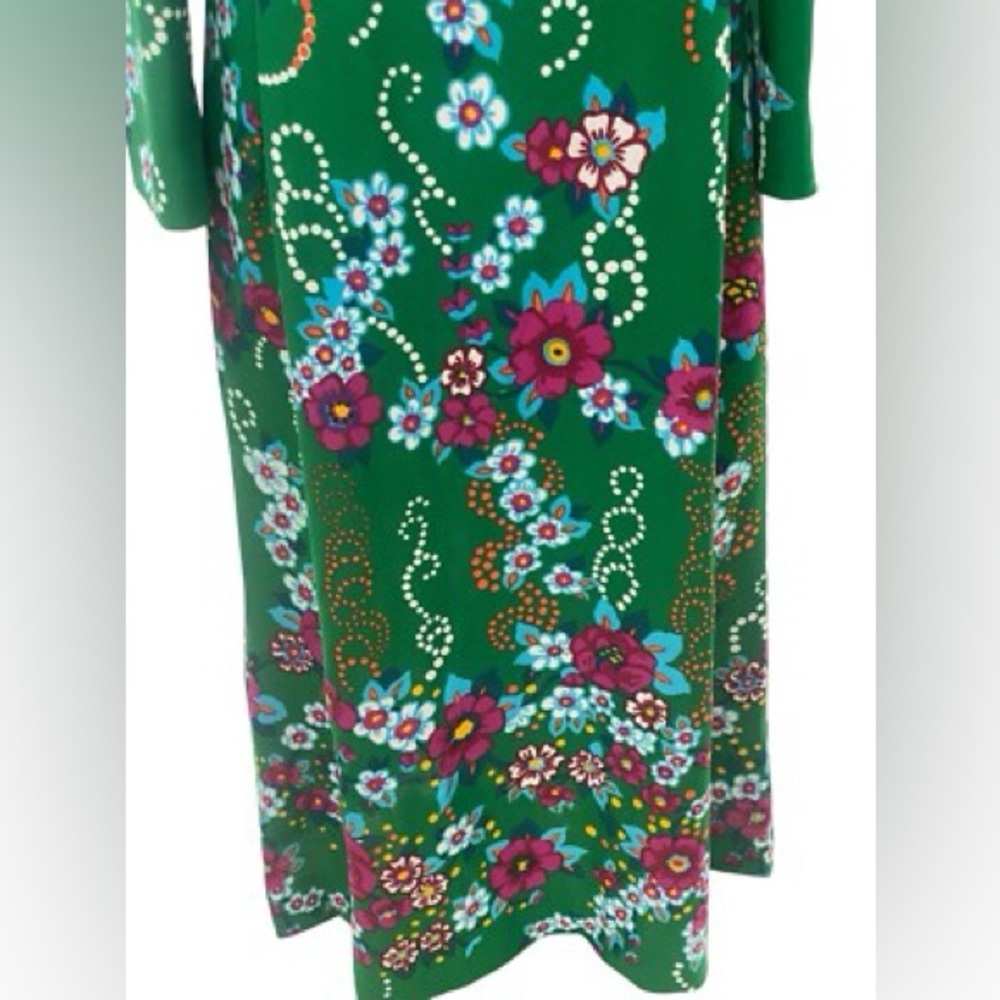Vintage 1970s Boho Green Floral Caftan Style Knee Length Dress